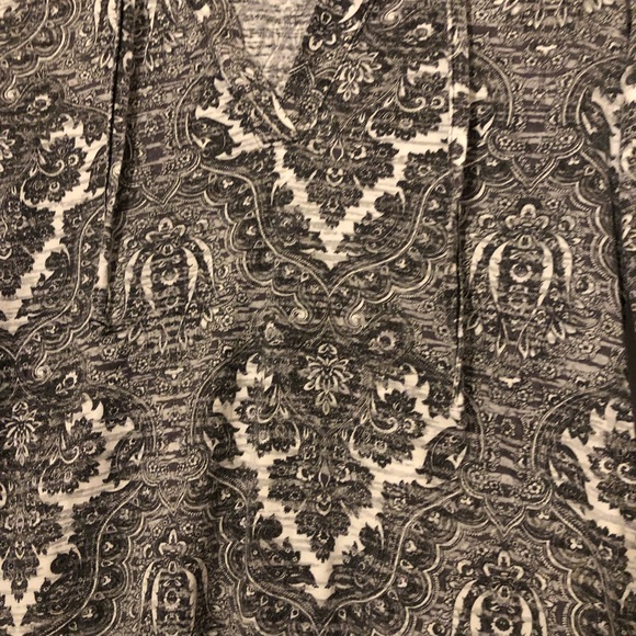 The Balance Collection Paisley Print Light Hoodie - Picture 2 of 5